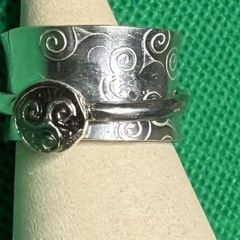 Handmade sterling silver spinner ring. Size P&1/2
