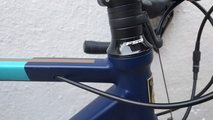 Wiggins Rouen ADV road bike/racer (2020)
