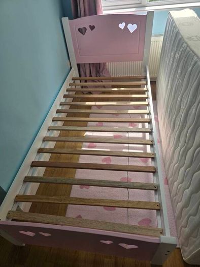 Single bed & mattress