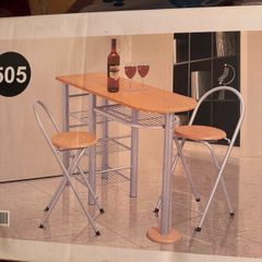 breakfast bar and stools