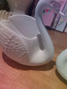 A Pair Of Vintage Ceramic Swans