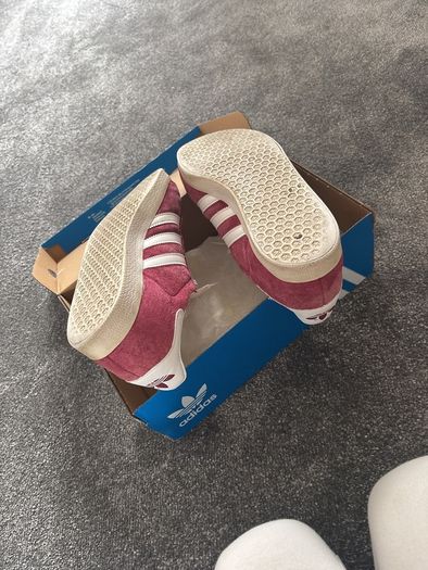 Adidas Gazelle , size 10, excellent condition
