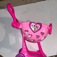 Minnie Mouse Shopping Cart