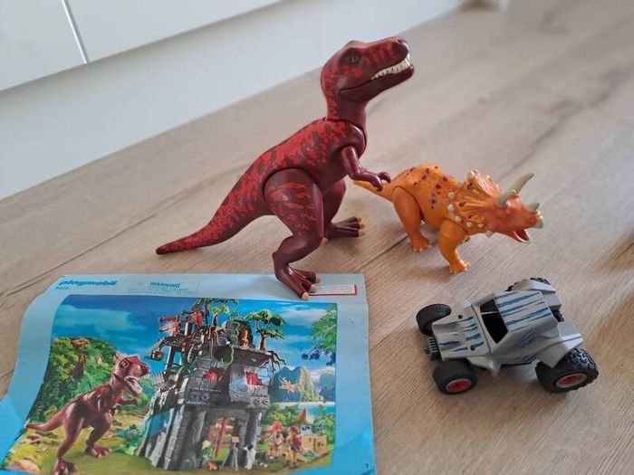 Dinosaur Playmobil set