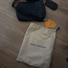 Lv messenger bag