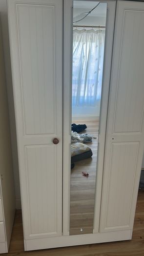 wardrobe