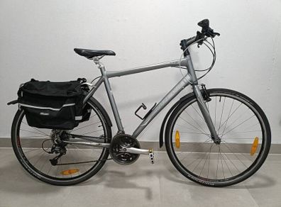 Trek commuting hybrid bike size L /22.5inch
