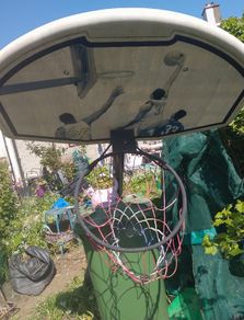 Adjustable basketball hoop