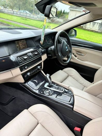 BMW 5-Series 2012