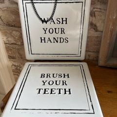 New 18cm x 18cm metal bathroom sign on chain x 1
