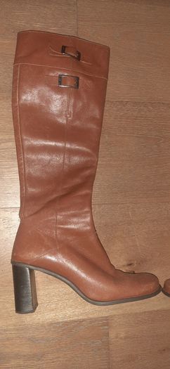 DKNY boots Size 4