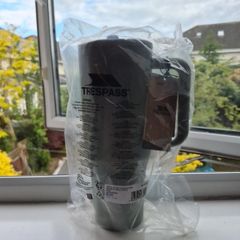 New Trespass Stainless Steel Travel Mug 40oz