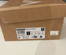 Brand new women's Vejas size 41