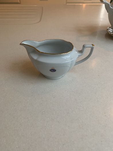 Regina Katherine fine porcelain dinner service