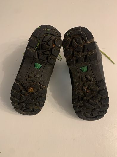 Kids Karrimor Hot Rock size UK5 walking boots