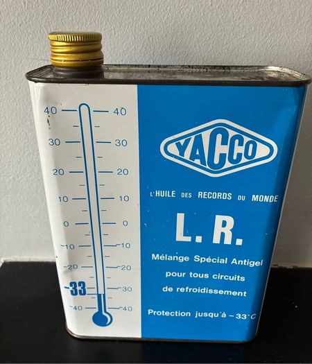 Vintage Yacco 2L Oil Can