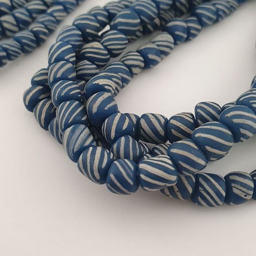 Vintage African Style White Stripe Blue 7mm -8mm Glass Beads Necklace Strand