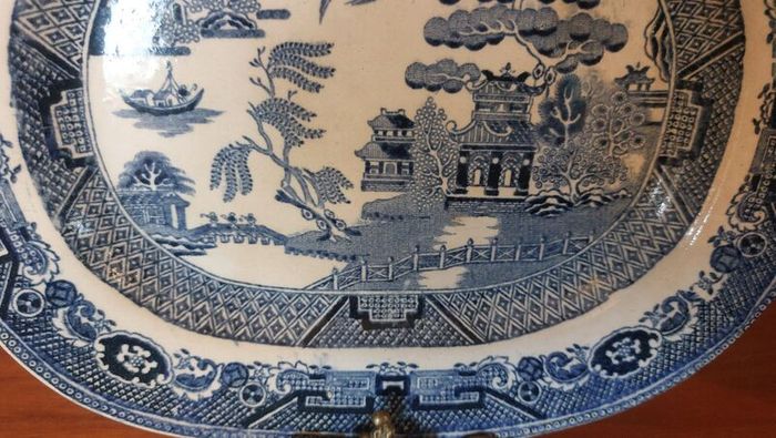 Beautiful Antique Blue and White Transferware Willow Pattern Small Platter, by D. Methven & Sons, Kirkaldy, Scotland, Circa 1847-1864
