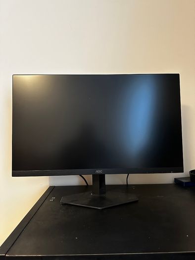 AOC 27" 200Hz Gaming Monitor (27G4HRE) - Mint Condition