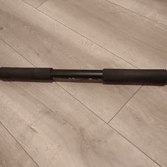 Pull up bar
