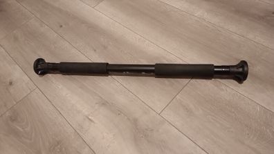 Pull up bar