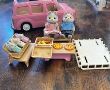 Sylvania family Picnic Car
