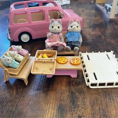 Sylvania family Picnic Car