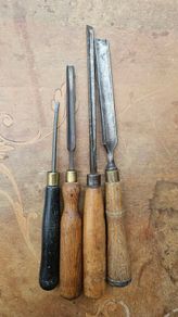 4 gouges incl. James Swan