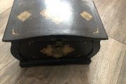 Jewellery box