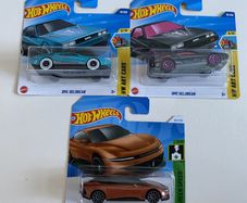 DMC Delorean/ Alphas - Hot wheels