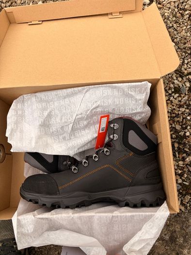 no risk Armstrong boots