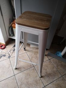 Barstools x2 or kitchen breakfast bar