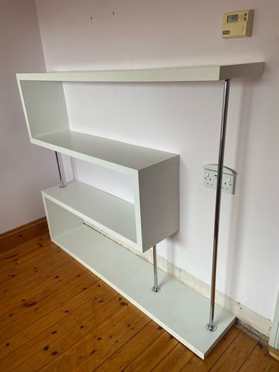 Shelving unit