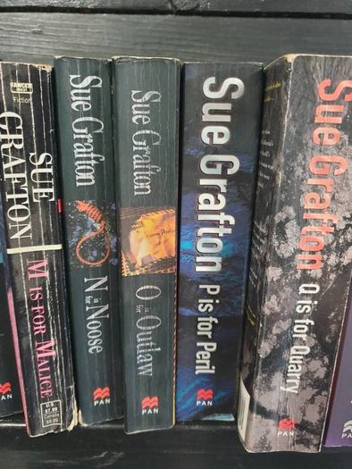 sue grafton alphabet series