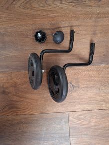Spesialized child stabilisers- never used