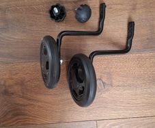 Spesialized child stabilisers- never used