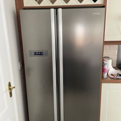 Kenwood fridge freezer