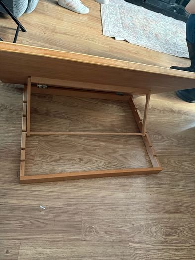 Table top easel