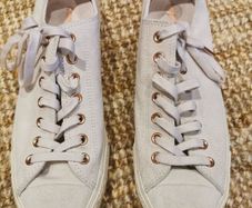 Unisex suede Converse size 10 men's