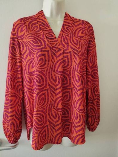 Kate and Pippa blouse