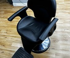 Professional Barber - Hairdresser Chairs - Set of 3