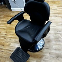 Professional Barber - Hairdresser Chairs - Set of 3