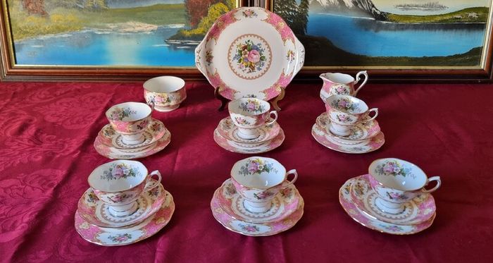 Rare And Vintage 21 Piece Royal Albert Lady Carlyle Bone China Tea Set For 6 Person Setting Made In England