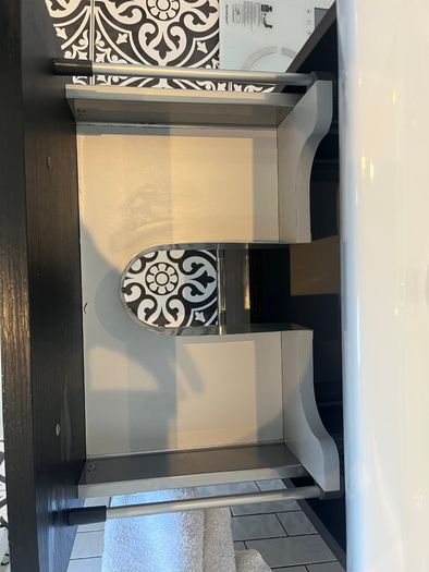 Bathroom vanity