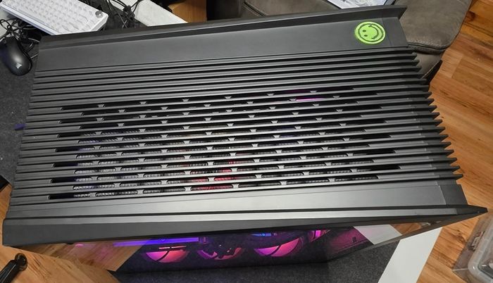 Lianli Air Ryzen 7 9800x3d Rx 9070 Xt Gaming Pc