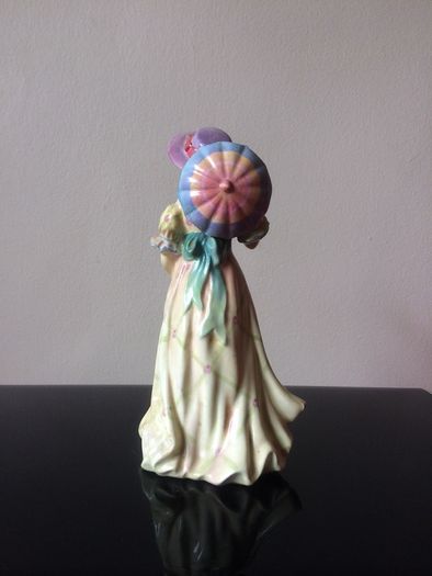 Muriel Ceramic figure