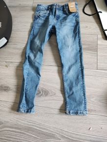 BNWT Skinny Jeans Age 8-9