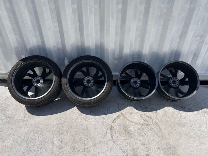 Audi R8 Style 20" Alloy Wheels