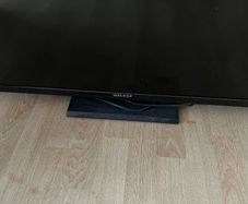 Walker 32 inch tv