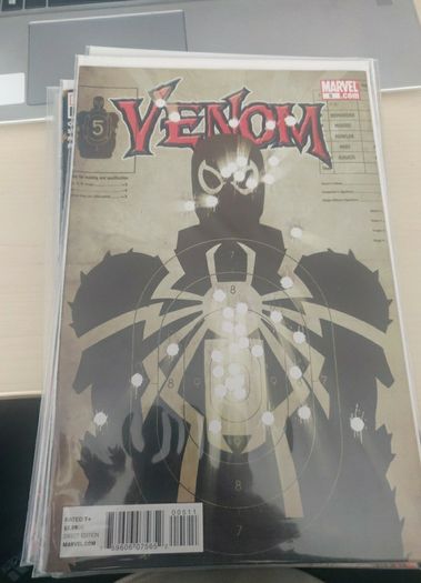 Venom lot 3 eur each